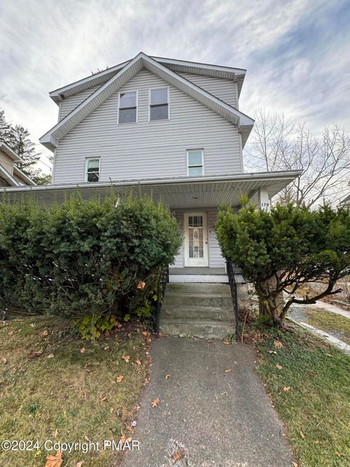 179 Prospect St, East Stroudsburg, PA, 18301-2532 | Card Image