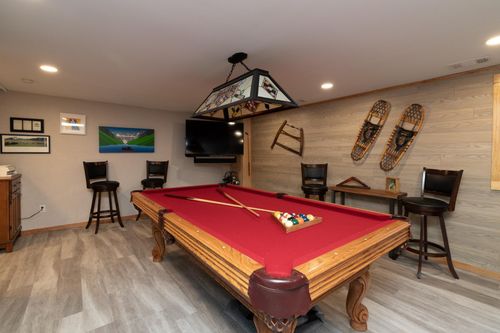 88-3230 Hill Ridge Dr, Eagan, MN, 55121-1713 | Card Image