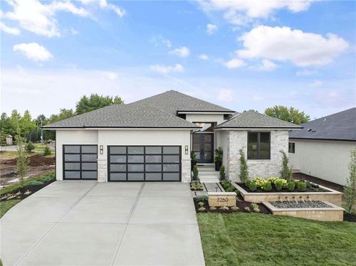 3260 W 133rd St, Leawood, KS, 66209 | Card Image