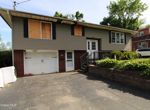 247 Pinehurst Ave, Rensselaer, NY, 12144-3728 | Card Image