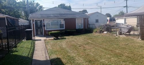 10324 S Eberhart Ave, Chicago, IL, 60628-2932 | Card Image