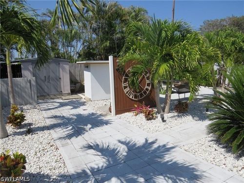 3-717 95th Ave N, Naples, FL, 34108-2456 | Card Image