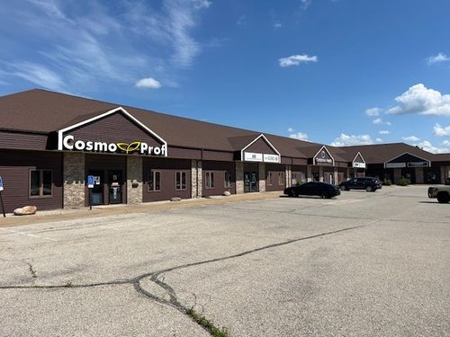 1950 Dodge Rd Ne, Cedar Rapids, IA, 52402-2411 | Card Image