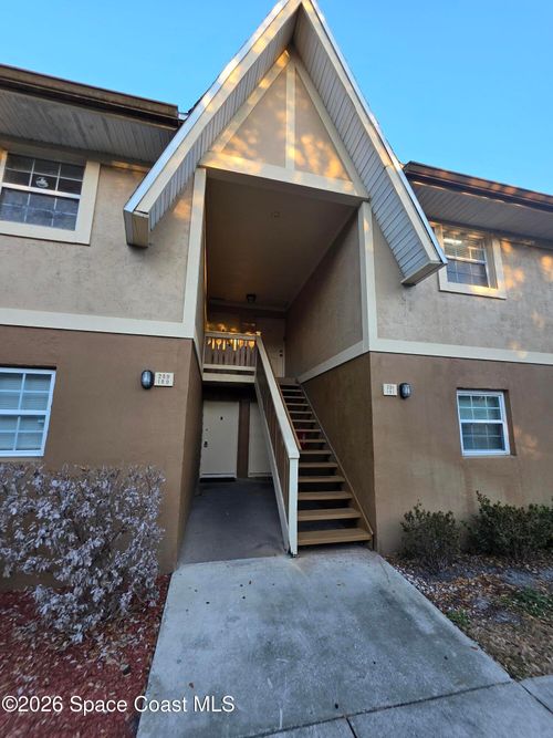 189 Cambridge Ln, MELBOURNE, FL, 32935-3443 | Card Image