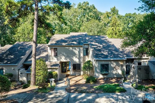 34 Old Post Rd, Lake Wylie, SC, 29710-8944 | Card Image