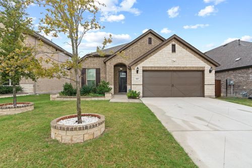 453 Letara Vista Dr, Haslet, TX, 76052-3067 | Card Image