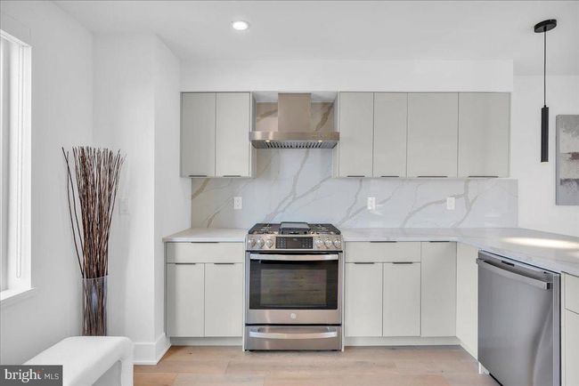 2618 E Hagert St, Townhouse with 3 bedrooms, 3 bathrooms and null parking in PHILADELPHIA PA | Image 10