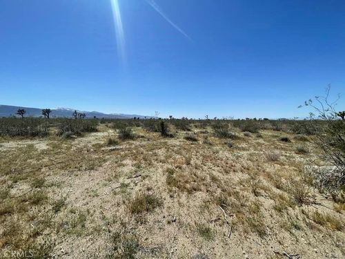 0 Dos Palmas Rd, Phelan, CA, 92371 | Card Image