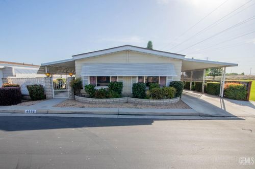 4609 Q St, Bakersfield, CA, 93301-5926 | Card Image