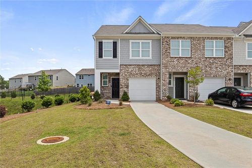 595 Magnolia Cir, Palmetto, GA, 30268-8650 | Card Image