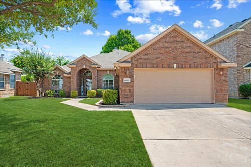 5907 Lantern Ln, Grand Prairie, TX, 75052-8767 | Card Image