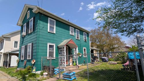 208 Pine St, Berwick, PA, 18603-3710 | Card Image