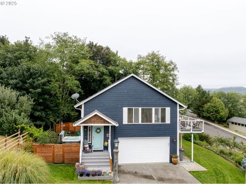 1659 Whispering Pines Dr, Seaside, OR, 97138-7753 | Card Image