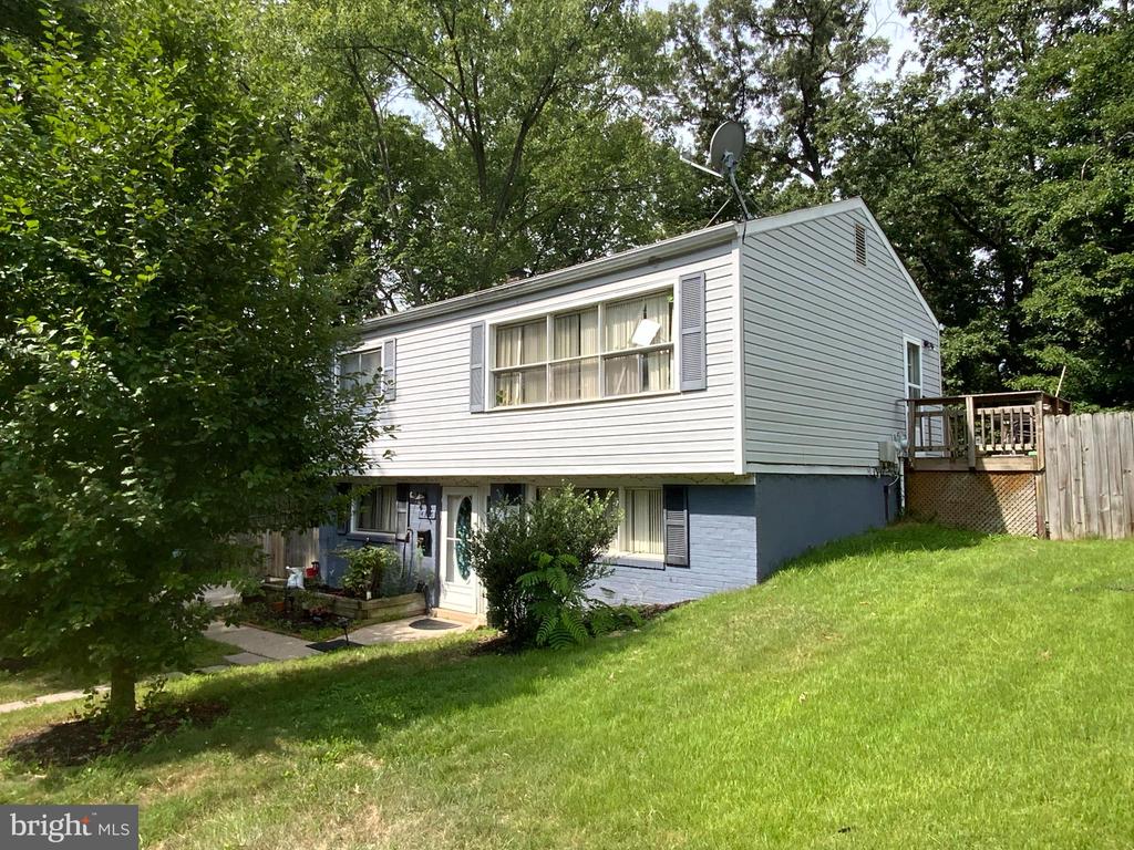Residential in WOODBRIDGE