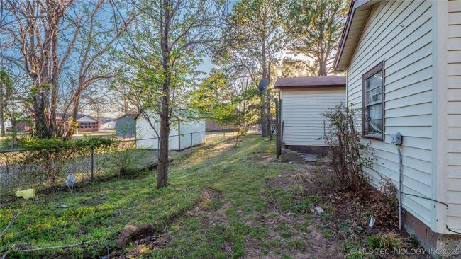 805 2 Nd St, House other with 3 bedrooms, 2 bathrooms and null parking in Quinton OK | Image 30