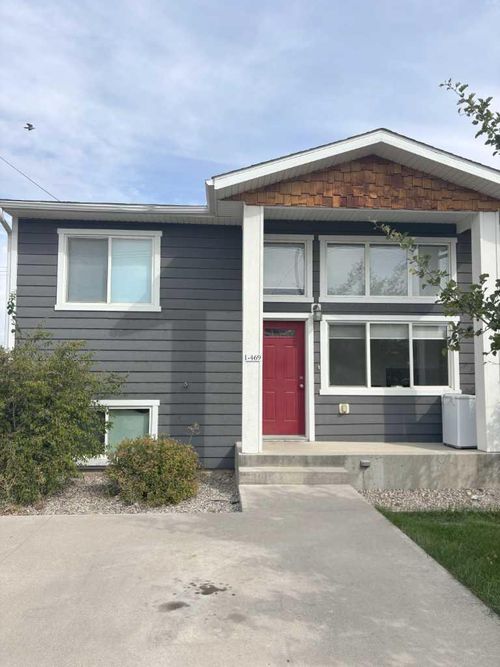 1-469 1st St W, Fort Macleod, AB, T0L0Z0 | Card Image