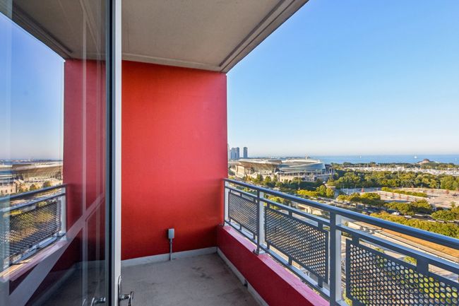 APT-1805 - 1841 S Calumet Ave, Condo with 2 bedrooms, 2 bathrooms and 1 parking in Chicago IL | Image 25