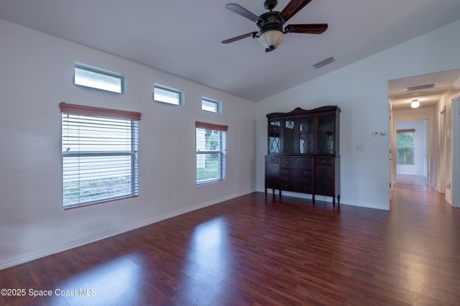 living room | Image 9