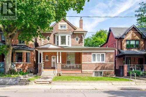 843 Logan Avenue, Toronto (North Riverdale), ON, M4K3E2 | Card Image