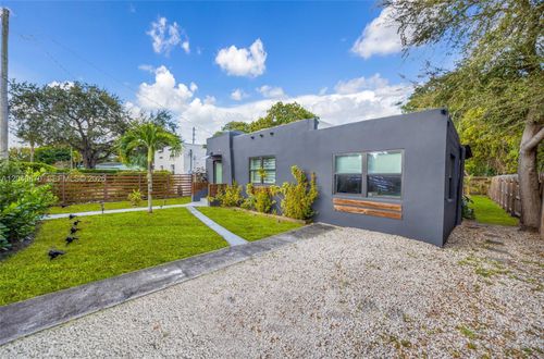 5612 Nw 11th Ave, Miami, FL, 33127-1422 | Card Image