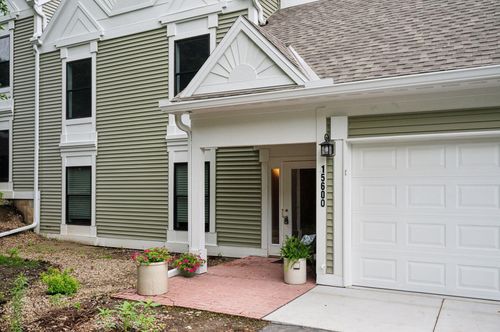 apt-d-15600 26th Ave N, Plymouth, MN, 55447-5636 | Card Image
