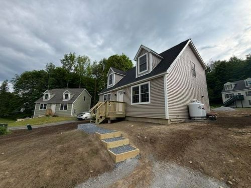 317 Chester Knoll Dr, Bennington, VT, 05201-2267 | Card Image