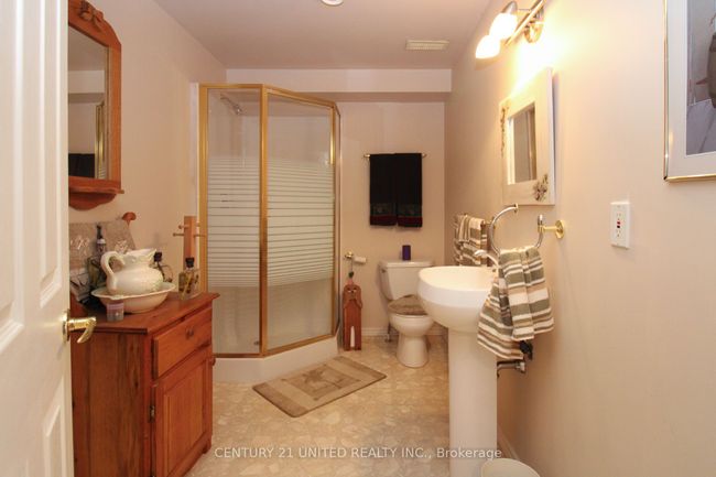 449 King George St, House other with 3 bedrooms, 2 bathrooms and 2 parking in Peterborough ON | Image 23