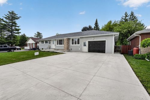 474 Fitch St, Welland, ON, L3C4W9 | Card Image