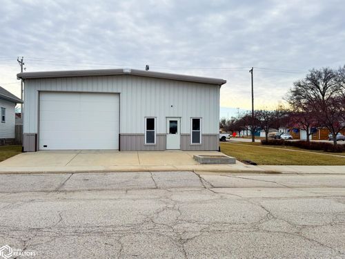 108 W Hammond St, Red Oak, IA, 51566-1442 | Card Image