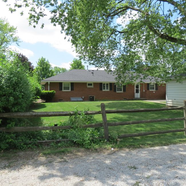 206 Vermont St, House other with 4 bedrooms, 2 bathrooms and 2 parking in Momence IL | Image 5