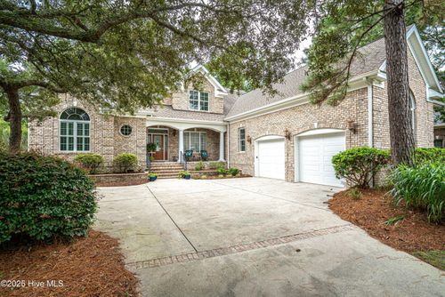 537 Gladstone Cir Sw, Ocean Isle Beach, NC, 28469-5614 | Card Image