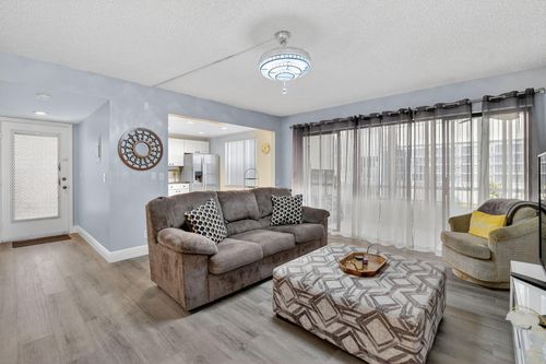 c-118 Capri, Delray Beach, FL, 33484 | Card Image