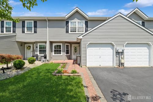 7 Sloop Sq, Freehold, NJ, 07728-3754 | Card Image