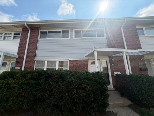 b-8024 W Lyons Street, Niles, IL, 60714 | Card Image