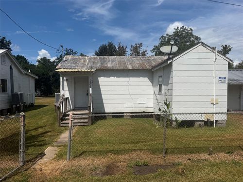 1506 W Talmadge St Road, Alvin, TX, 77511 | Card Image