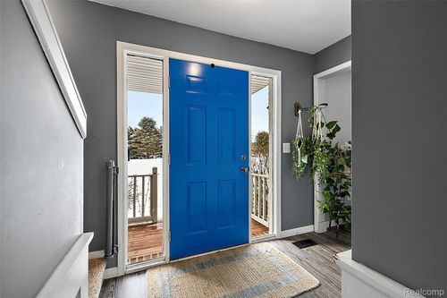 3373 Glover Rd, Almont, MI, 48003-8128 | Card Image