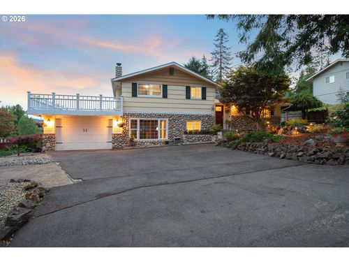 2408 N Greeley Dr, Kelso, WA, 98626-5211 | Card Image