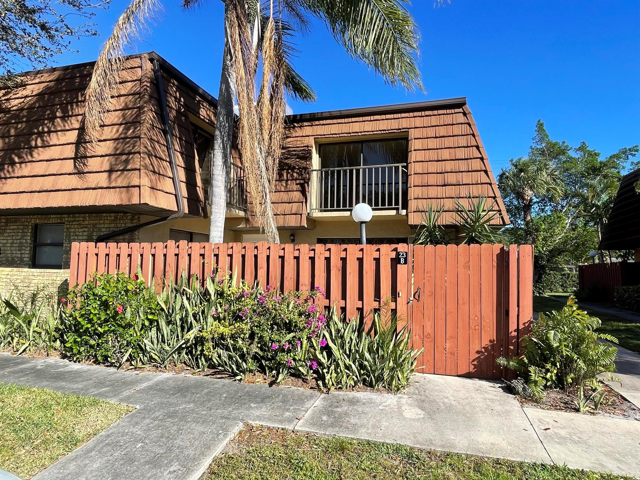 23b-1458-n-lawnwood-circle-for-rent-in-fort-pierce-zoocasa