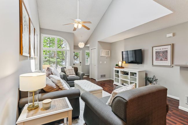 11219 16 Th St Ne, Townhouse with 3 bedrooms, 3 bathrooms and null parking in Saint Michael MN | Image 5