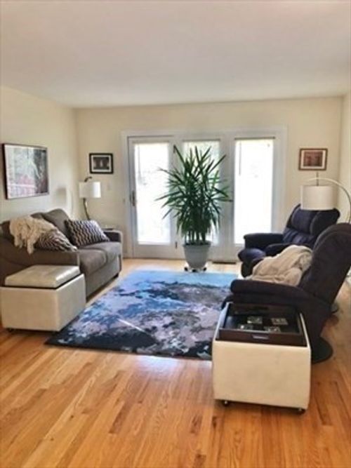 1-104 Coolidge Hill Rd, Watertown, MA, 02472-5025 | Card Image