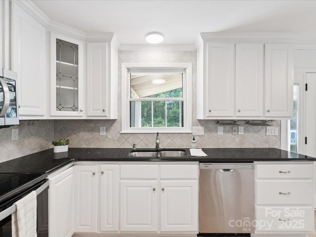 10728 Forest Dr, House other with 3 bedrooms, 2 bathrooms and null parking in Matthews NC | Image 15