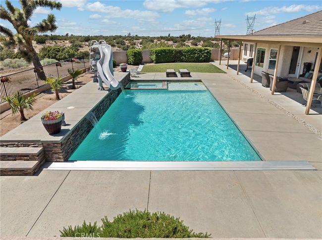 8650 Verbena Rd, House other with 4 bedrooms, 4 bathrooms and 7 parking in Oak Hills CA | Image 17