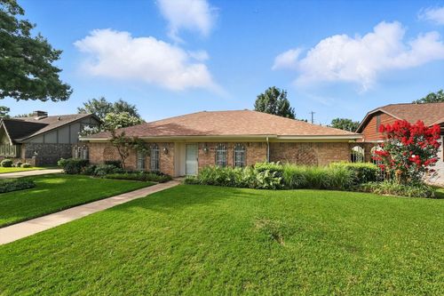 233 Hillview Dr, Hurst, TX, 76054-3629 | Card Image