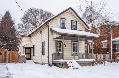 40 Krug St, Kitchener, ON, N2H2X7 | Card Image