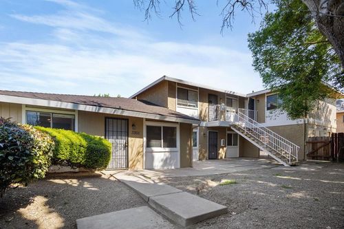 3366 R St, Merced, CA, 95348-2341 | Card Image