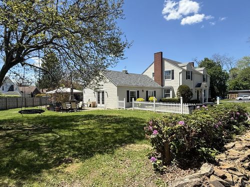 1300 Hillcrest Ct, Johnstown, PA, 15905-4629 | Card Image