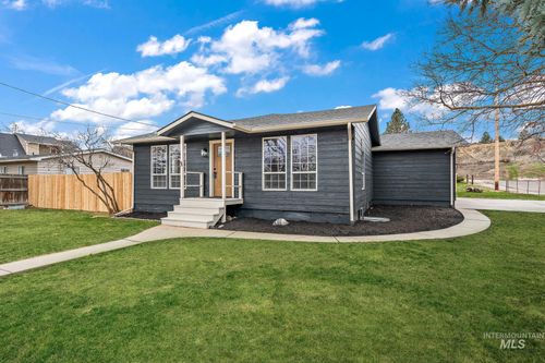 2921 Canal St, Boise, ID, 83705 | Card Image