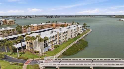 112-7465 Bay Island Dr S, SOUTH PASADENA, FL, 33707-4557 | Card Image