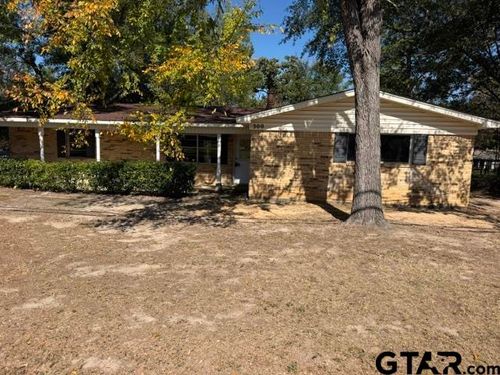 300 Robert E Lee Dr, Tyler, TX, 75703-4605 | Card Image