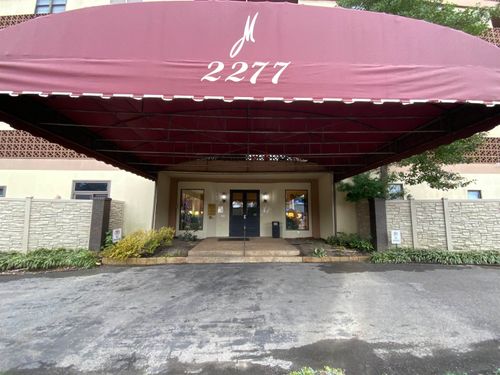 apt-304-2277 Union Ave, Memphis, TN, 38104-4329 | Card Image